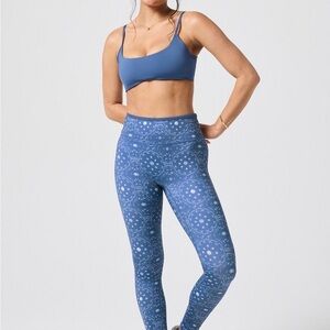 *NEW* Fabletics Sports Bra & Leggings Set